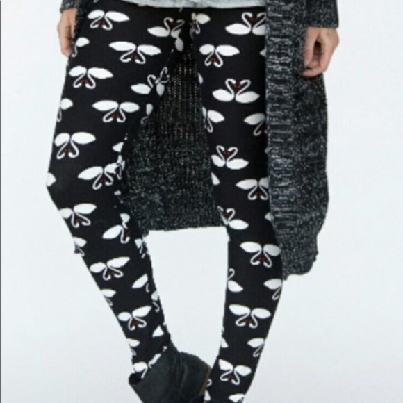 Agnes & Dora Pants - Love Birds Swan Leggings